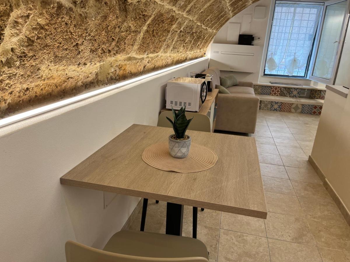 Poma De Casa - Carrer De Pa I Algua Apartment Alghero Bagian luar foto